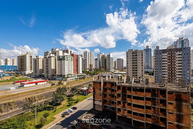 Apto. c/ vista en cond. prox. al parque FRA0709