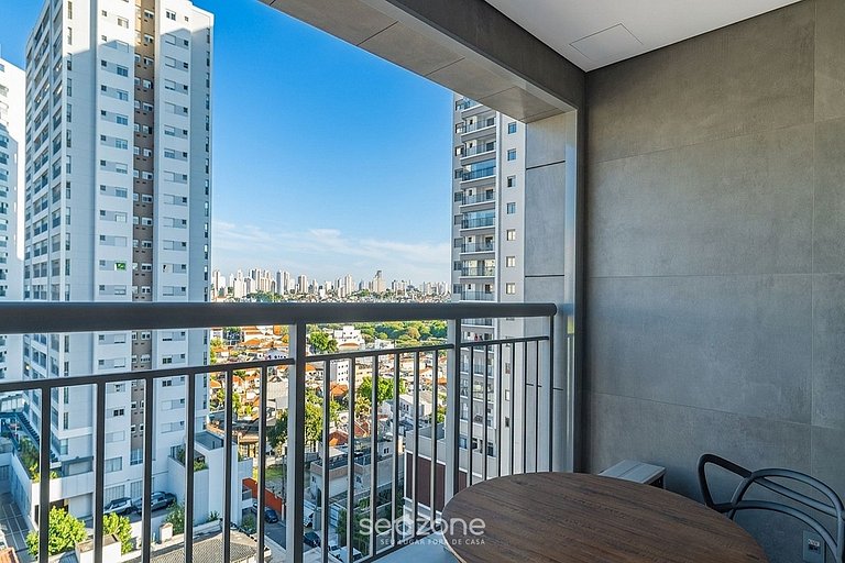 Conforto em Cond. c/ piscina e vista PLT0093
