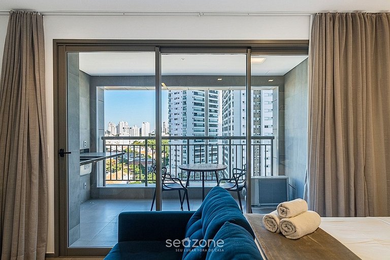 Conforto em Cond. c/ piscina e vista PLT0093