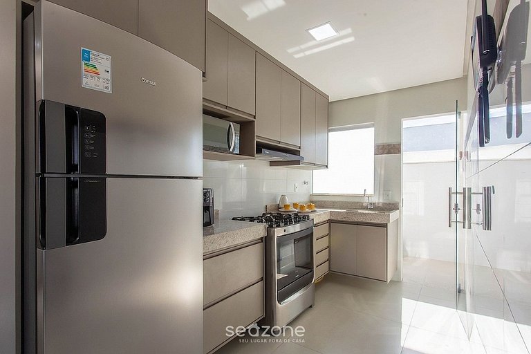 Apto. em Cond. c/ Piscina a 1,3km da Praia RFM0044
