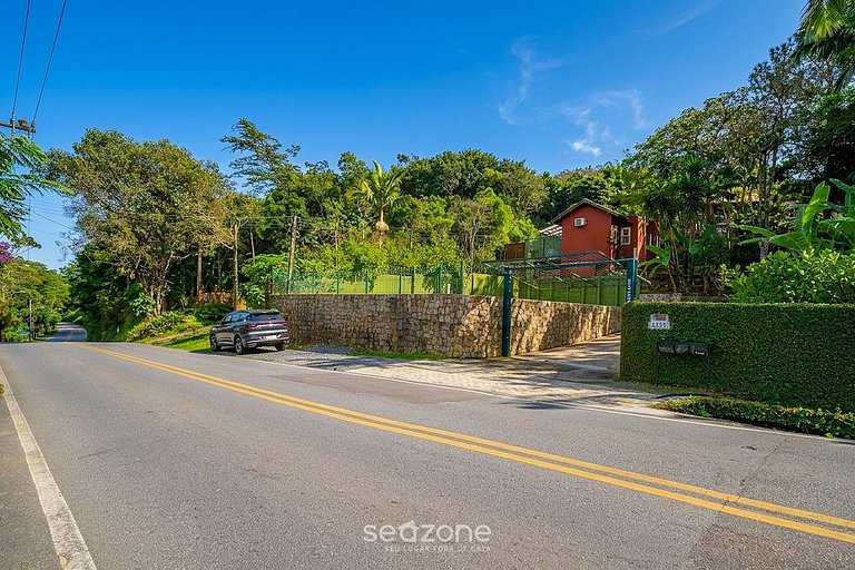 Casa na mata atlântica em cond. privativo MCO0000