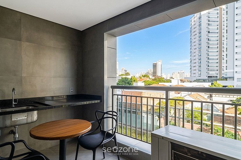 Apt. en Cond. c/ Piscina y Balcón PLT0027