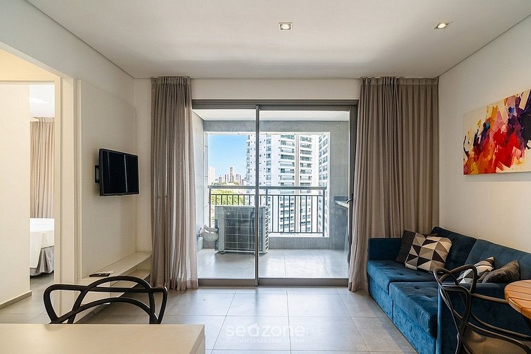 Apartamento em Cond. c/ Piscina no Tatuapé PLT0112