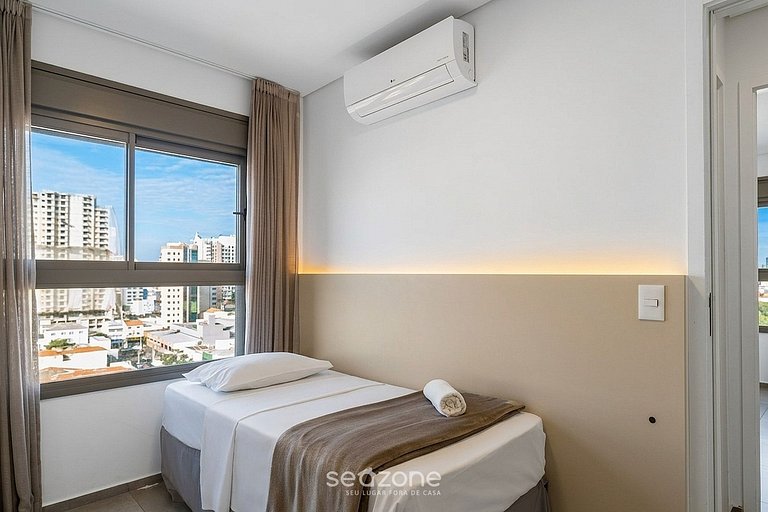 Apartamento em Cond. c/ Piscina no Tatuapé PLT0112