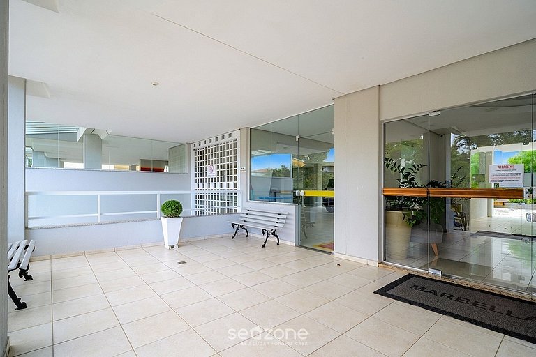 Apartamento moderno con garaje en Jurerê MBA0207