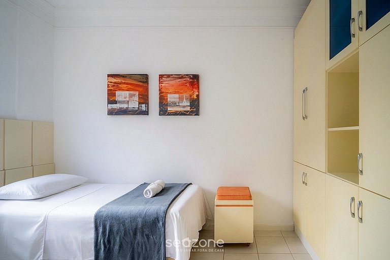 Apto em condomínio beira-mar c/ piscina RVG2207