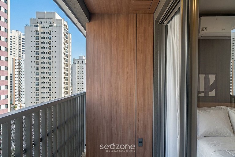 Estudio con balcón en condominio con piscina LSS1312