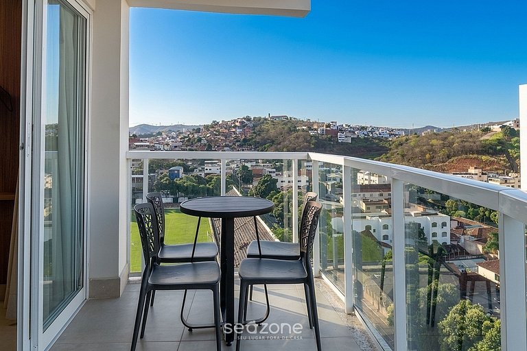 Studio c/ Varanda em Cond c/ Piscina MSU1001