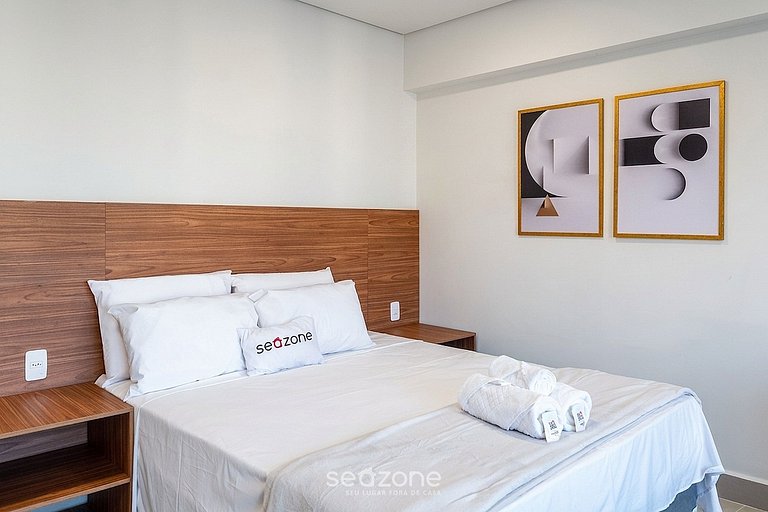 Studio con balcón en cond. con piscina MSU1205