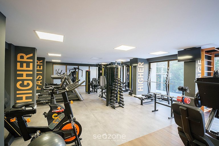 Studio em Cond. c/ Piscina e Academia EUB0301