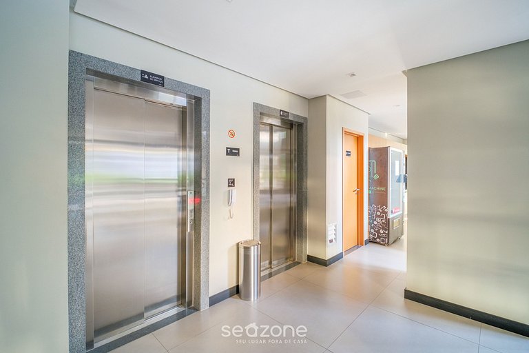 Studio em Cond. c/ Piscina e Academia EUB0301