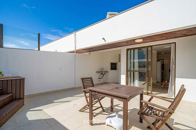 Apto. em Cond. c/ Piscina a 280m da Praia ROH0402