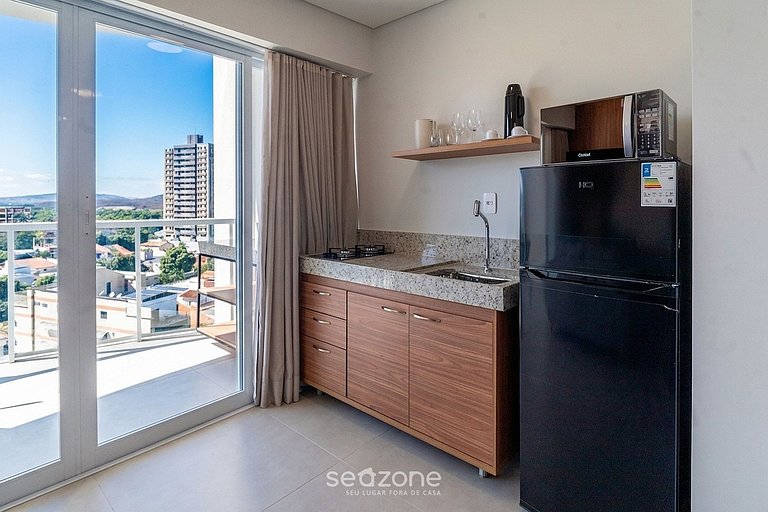 Confort c/ Balcón en Condo. c/ Piscina MSU0803