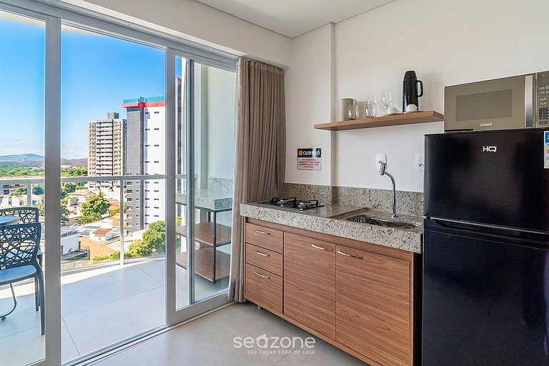 Studio c/ Varanda em Cond. c/ Piscina MSU0804