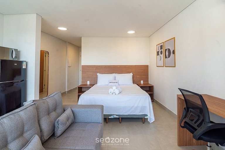Studio c/ Varanda em Cond. c/ Piscina MSU0804