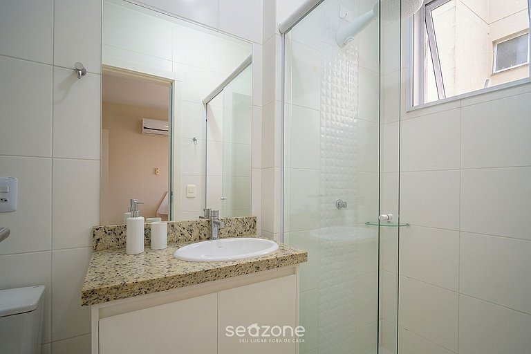 Apto. em Cond. c/ Piscina a 400m da Praia IDP204