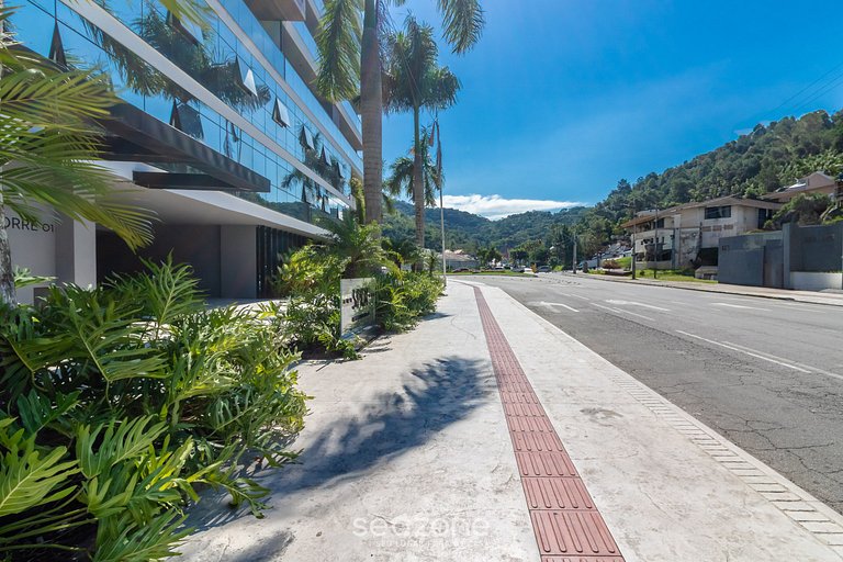 Apto en condo c/ piscina y parrilla priv. TSO0313