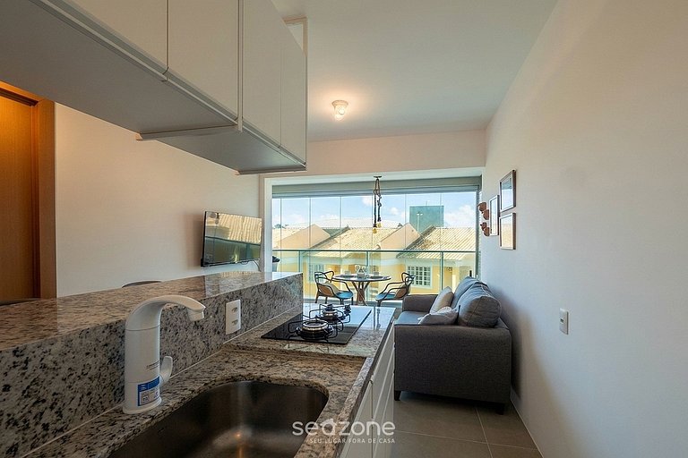 Apto. c/ Balcón en Condo. c/ Piscina APG0203
