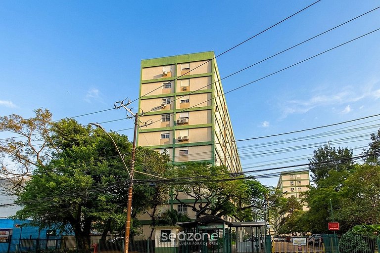 Apto. bem localizado em Porto Alegre FFO1004