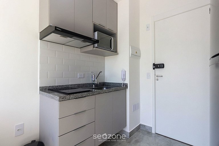 Apto. c/ Balcón en Condo. c/ Piscina VBC1603