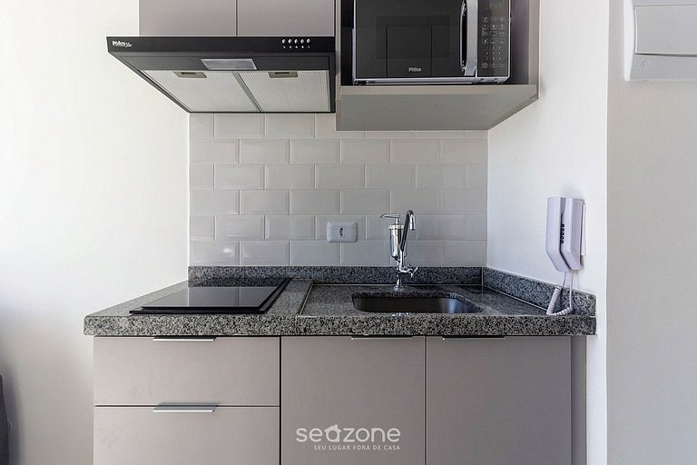 Studio c/ Varanda em Cond. c/ Piscina VBC1603