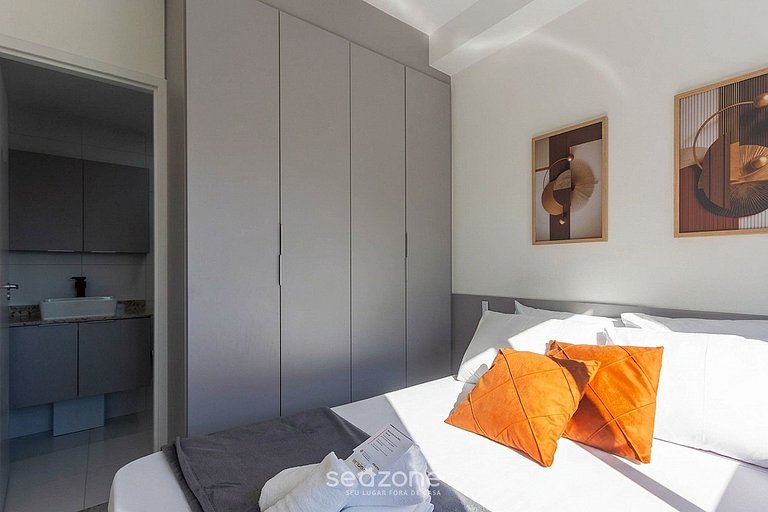 Apto. c/ Balcón en Condo. c/ Piscina VBC1603