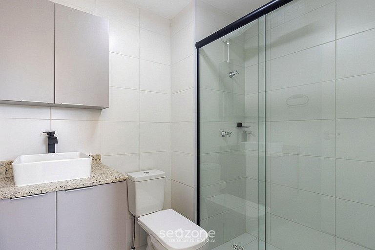 Apto. c/ Balcón en Condo. c/ Piscina VBC1603