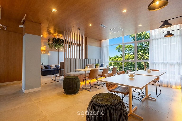 Studio c/ Varanda em Cond. c/ Piscina VBC1603