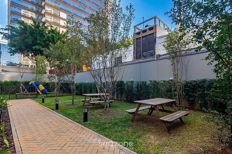 Apto. c/ Balcón en Condo. c/ Piscina VBC1603