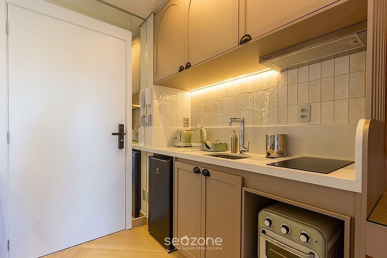 Estudio c/ Balcón y Vista Ciudad en Cond. GLA0101