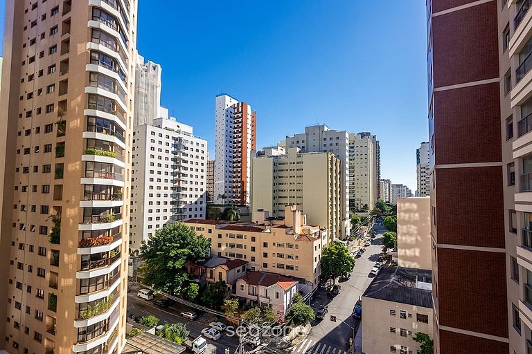 Studio c/ Varanda e Vista Cid. em Cond. GLA0101