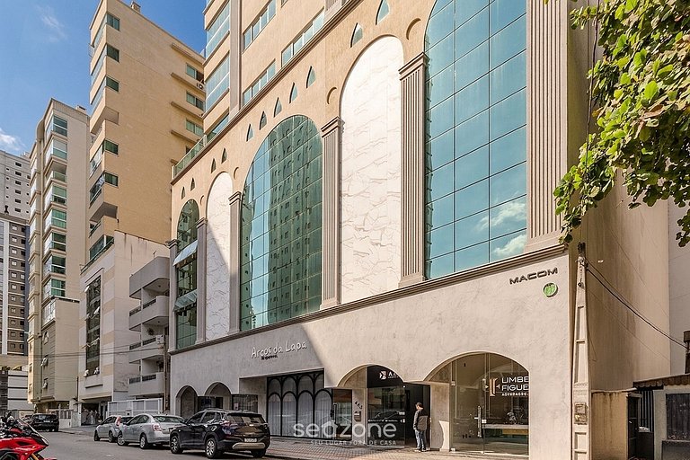 Apart con balcón cerca del Shopping Russi ARL0201