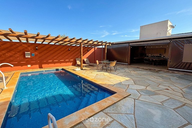 Casa en Condo. c/ Piscina priv. y parr. BJS0010