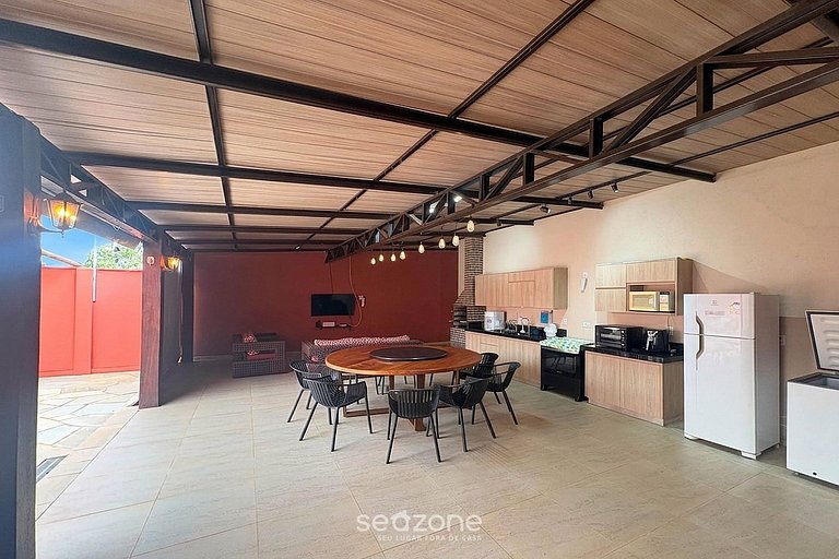 Casa em Cond. c/ Piscina priv. e churrasq. BJS0010