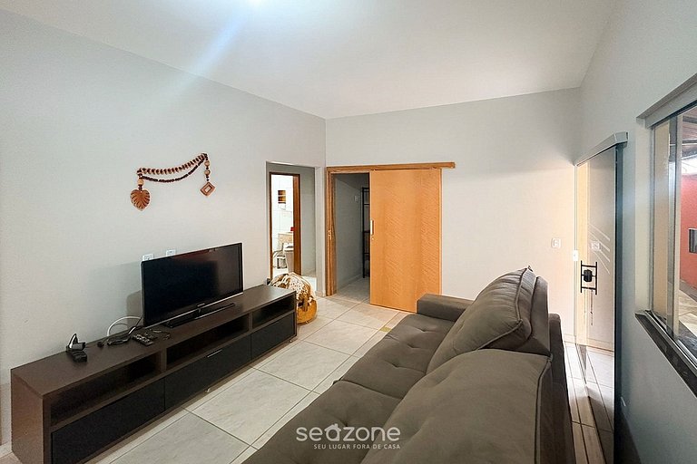 Casa em Cond. c/ Piscina priv. e churrasq. BJS0010