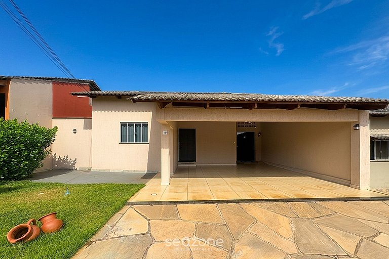 Casa em Cond. c/ Piscina priv. e churrasq. BJS0010