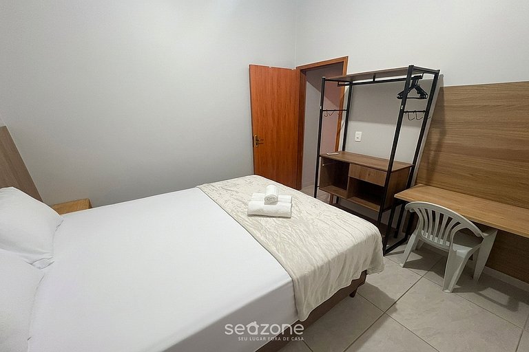 Casa em Cond. c/ Piscina priv. e churrasq. BJS0010