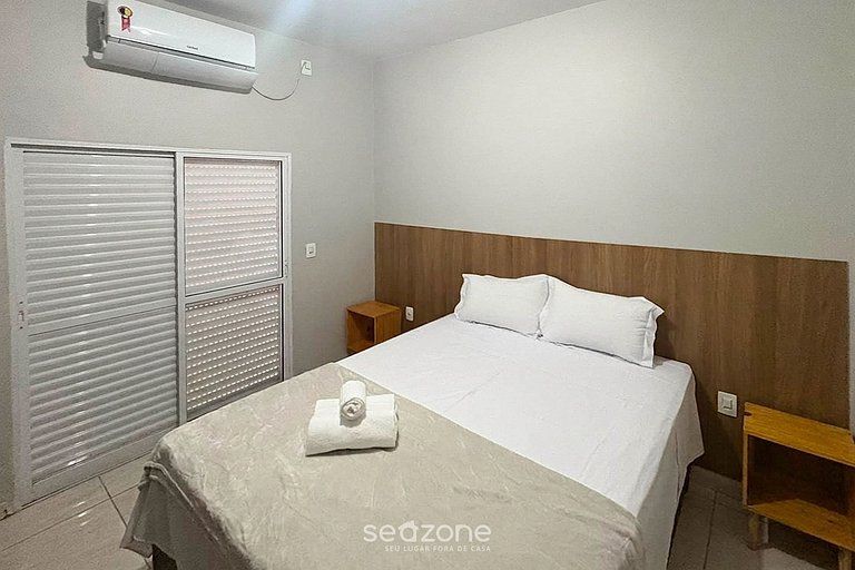Casa em Cond. c/ Piscina priv. e churrasq. BJS0010