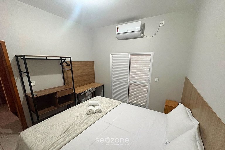Casa em Cond. c/ Piscina priv. e churrasq. BJS0010