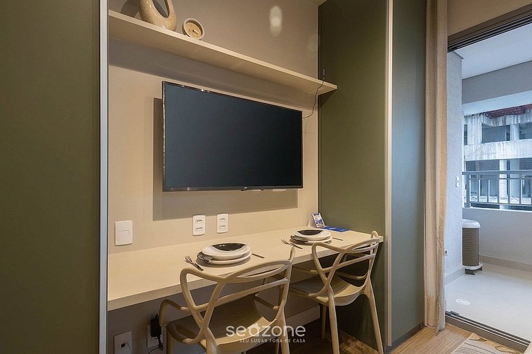 Studio c/ Varanda em Cond. c/ Piscina TCN0509