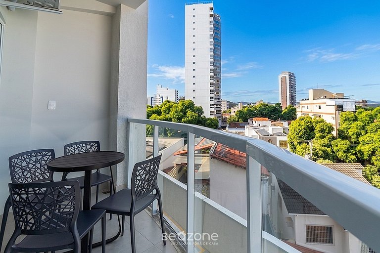 Studio c/ Varanda em Cond. c/ Piscina MSU0306
