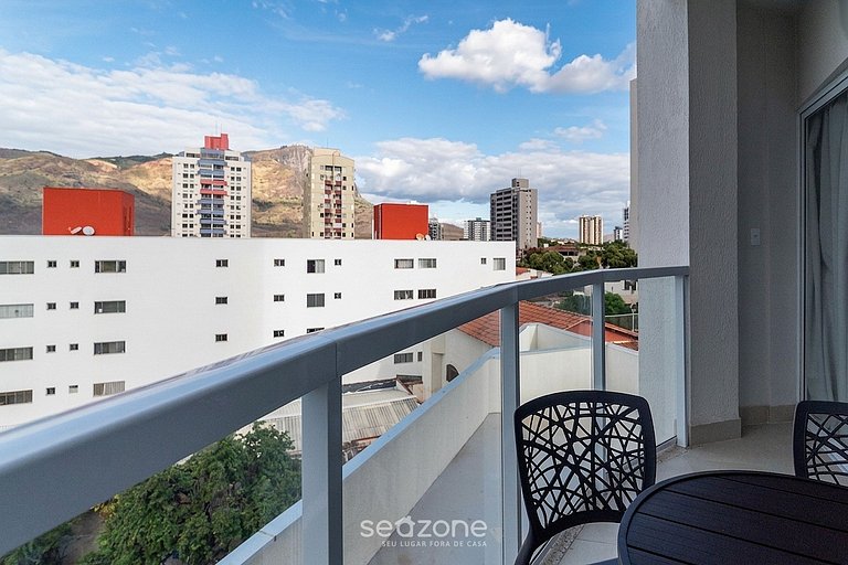 Studio c/ Varanda em Cond. c/ Piscina MSU0306