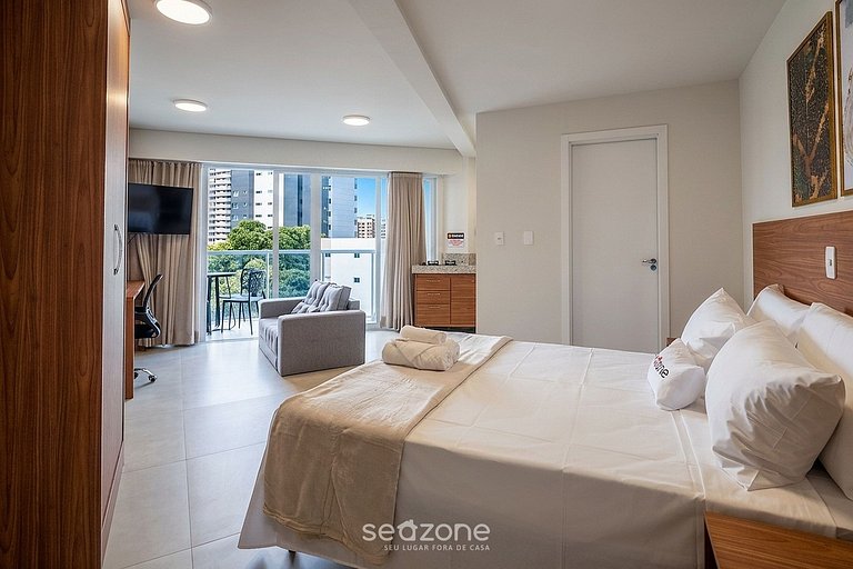 Estudio c/ Balcón en Condo. c/ Piscina MSU0306