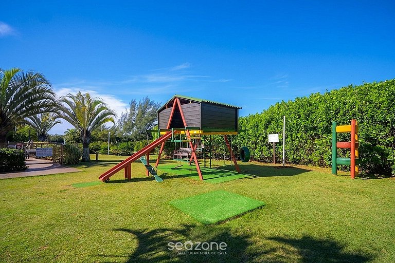 Apto. c/ Balcón en Condo. c/ Piscina VIC0202