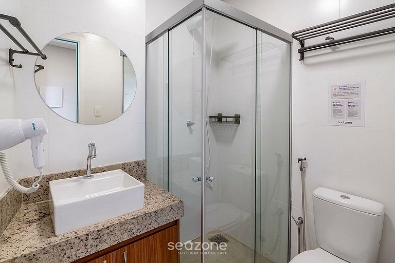 Confort c/ Balcón en Condo. c/ Piscina MSU0505
