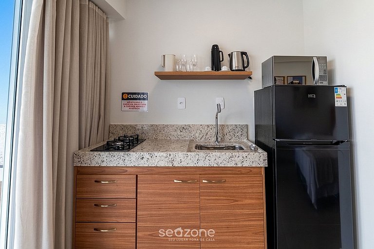 Studio c/ Varanda em Cond. c/ Piscina MSU0305