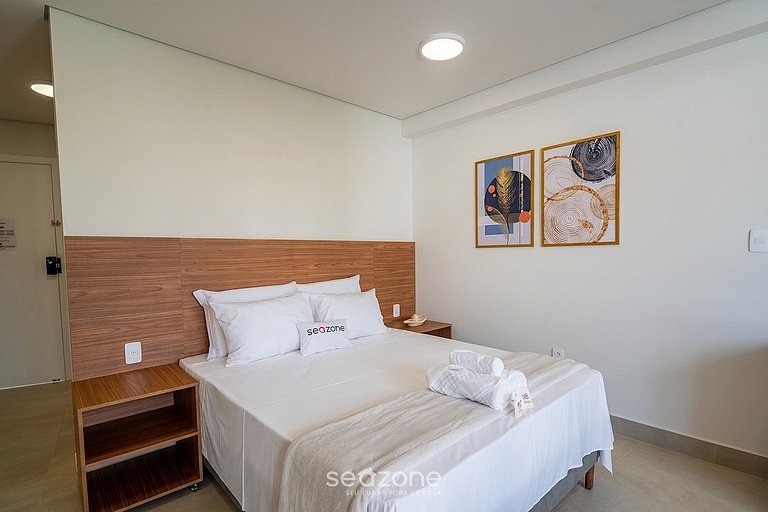 Studio c/ Varanda em Cond. c/ Piscina MSU0305