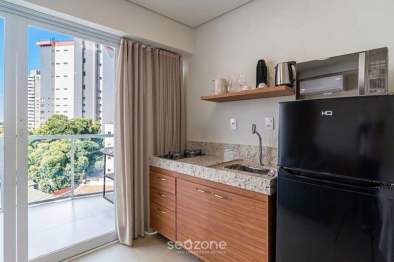 Studio c/ Varanda em Cond. c/ Piscina MSU0305
