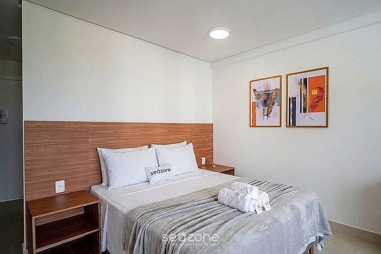 Studio c/ Varanda em Cond. c/ Piscina MSU0705