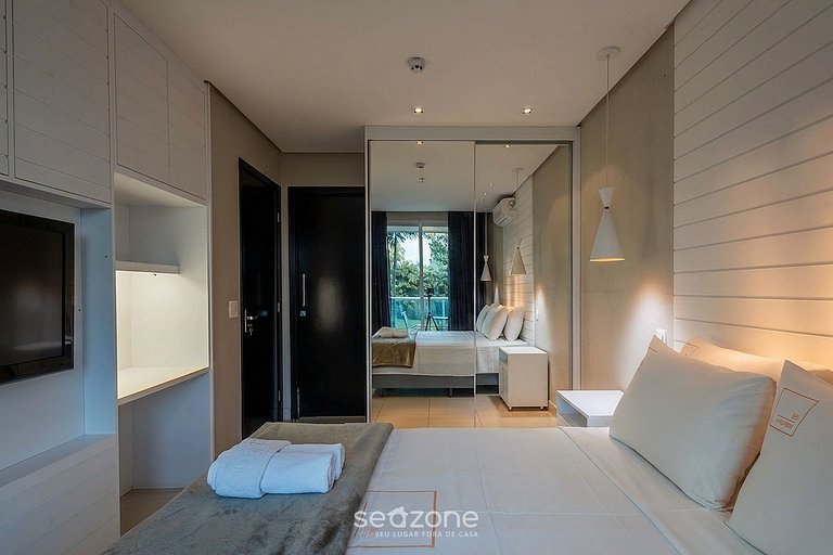 Apto. c/ Varanda em Cond. c/ Piscina LVT0031